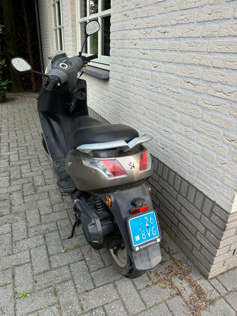 Peugeot Vivacity 4T Scooter - Goed Onderhouden, Fietsen en Brommers, Scooters | Peugeot, Ophalen, Maximaal 45 km/u, Zo goed als nieuw