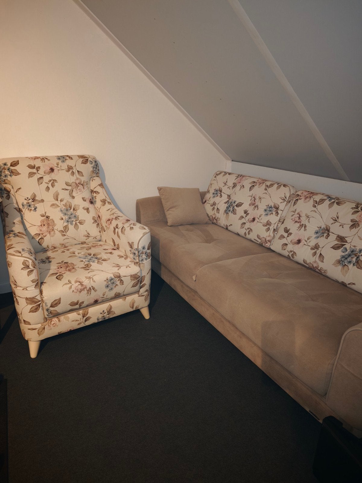 Slaapbank Istikbal met fauteuil, Ophalen, Tweepersoons