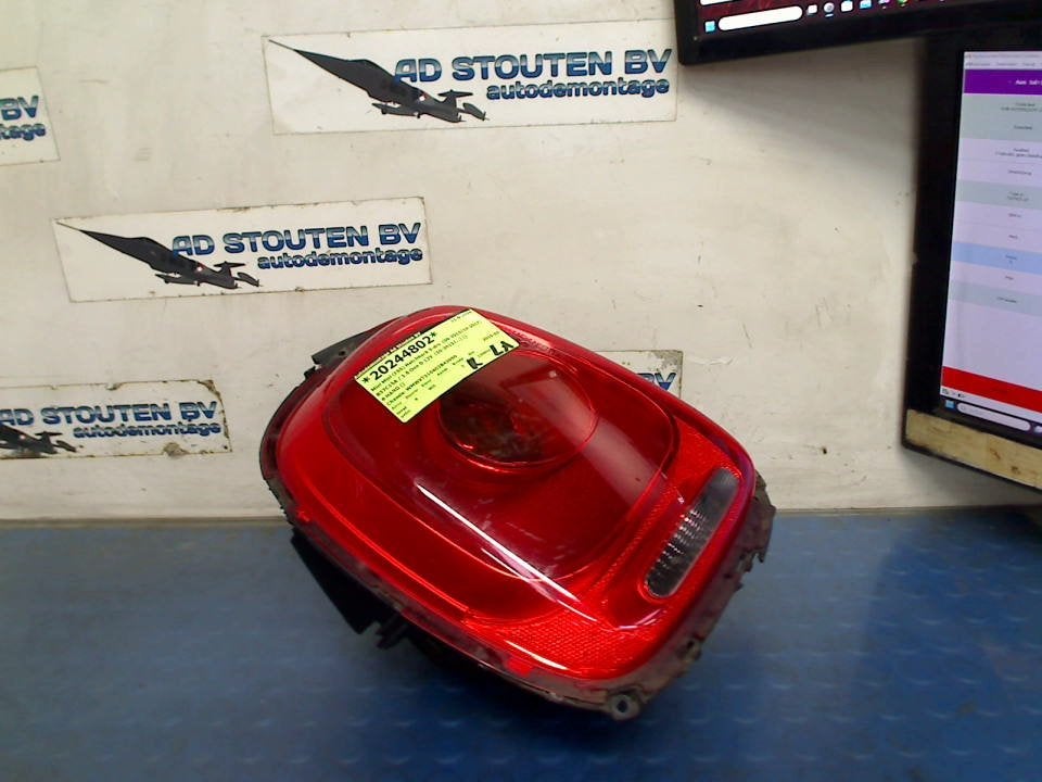Achterlicht Links Mini Mini (F55) (2013-10/..) 729743310, Auto-onderdelen, Verlichting, Gebruikt, Petuelring 130, München 80809, , Duitsland