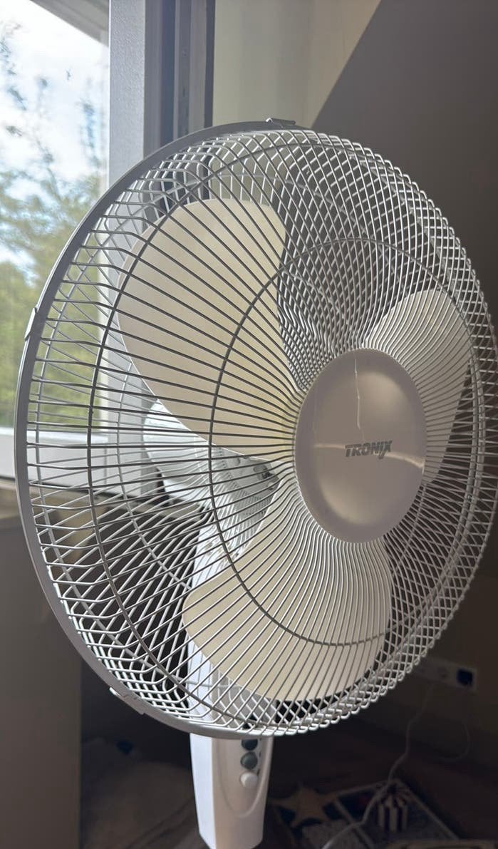 Tronix Staande Ventilator – Werkt Goed, Witgoed en Apparatuur, Ventilatoren, Zo goed als nieuw, Statiefventilator, Ophalen