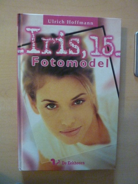 Ulrich Hoffmann - Iris 15 - Fotomodel, Verzenden, Zo goed als nieuw