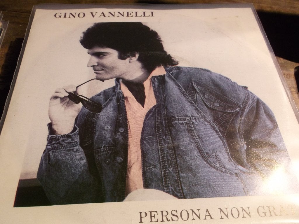 gino vannelli Persona non grata 98, Ophalen of Verzenden, Gebruikt, 7 inch, Pop