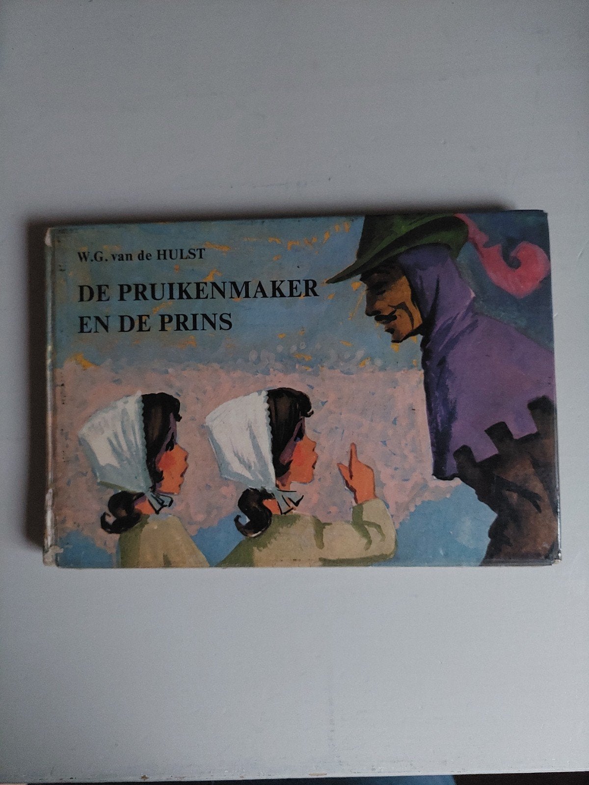 De Pruikenmaker en de Prins - W.G. van de Hulst, Ophalen of Verzenden, Gelezen, W.G. van de Hulst