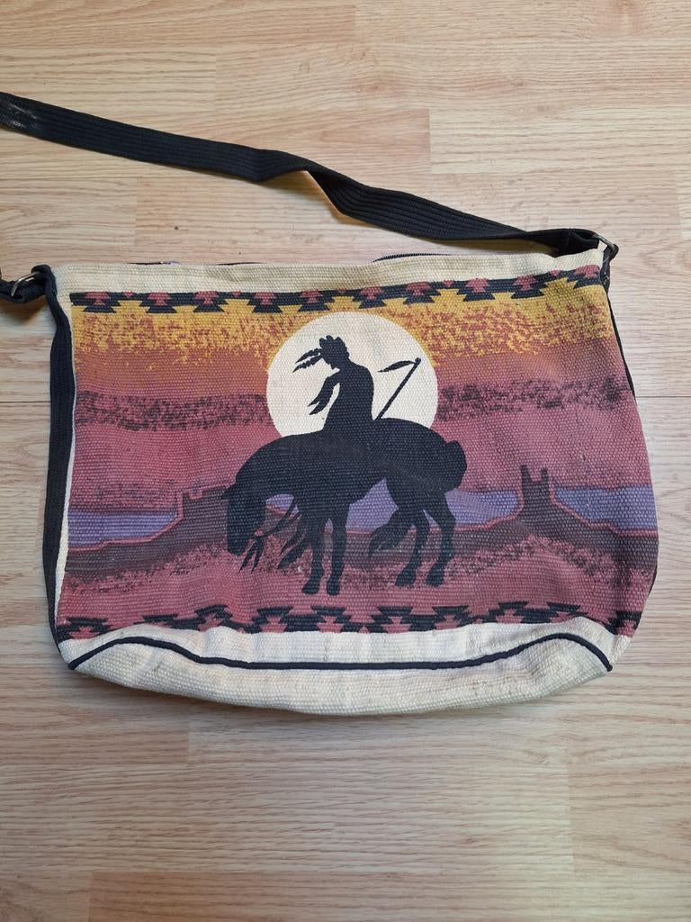Schoudertas met Native American print, rits, 30x40cm, Ophalen of Verzenden, Zo goed als nieuw, Overige kleuren, Overige merken
