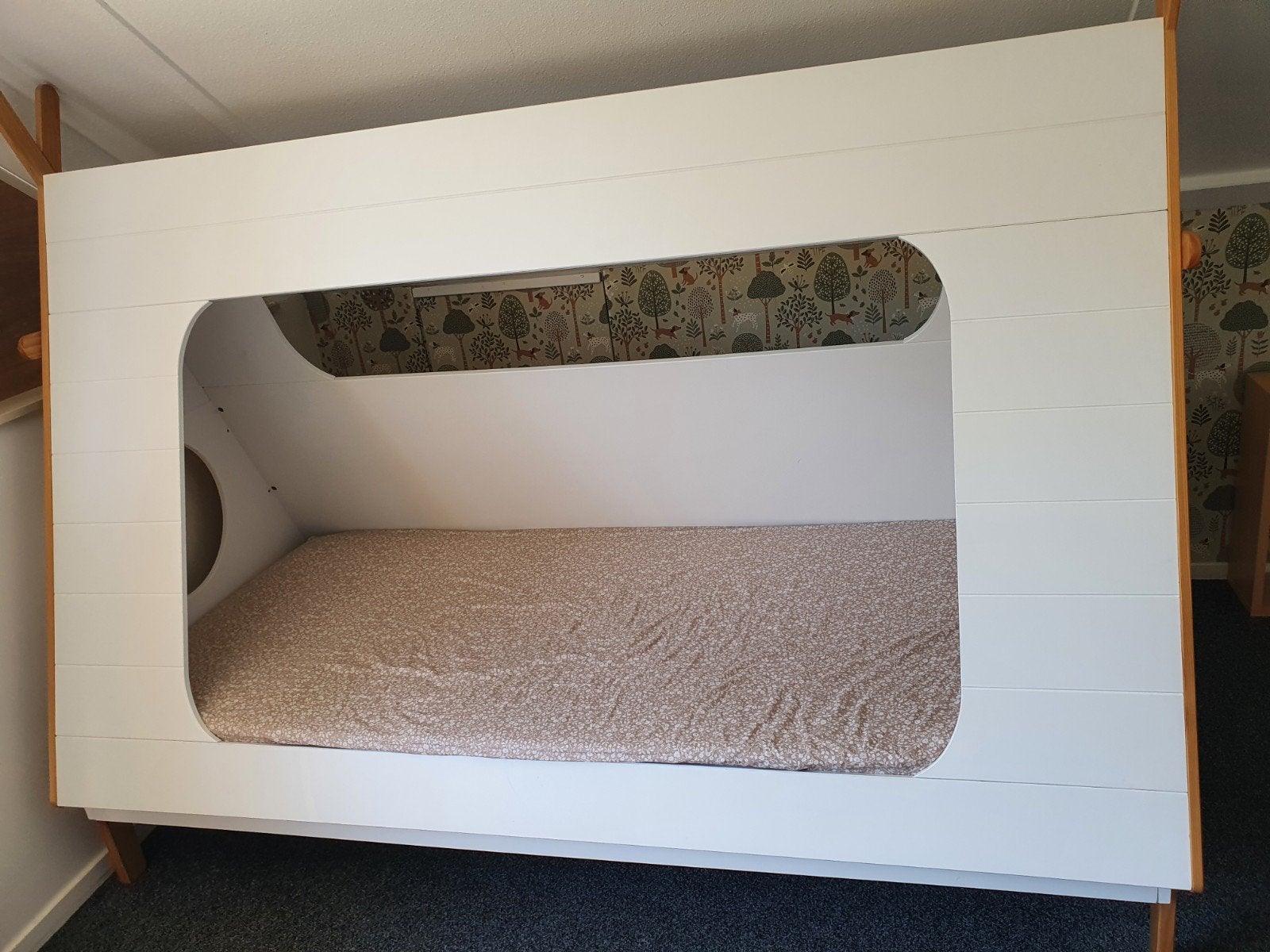 TIPI House Bed Kinderbed 90x200 cm, Ophalen, Zo goed als nieuw, 180 cm of meer, 85 tot 100 cm