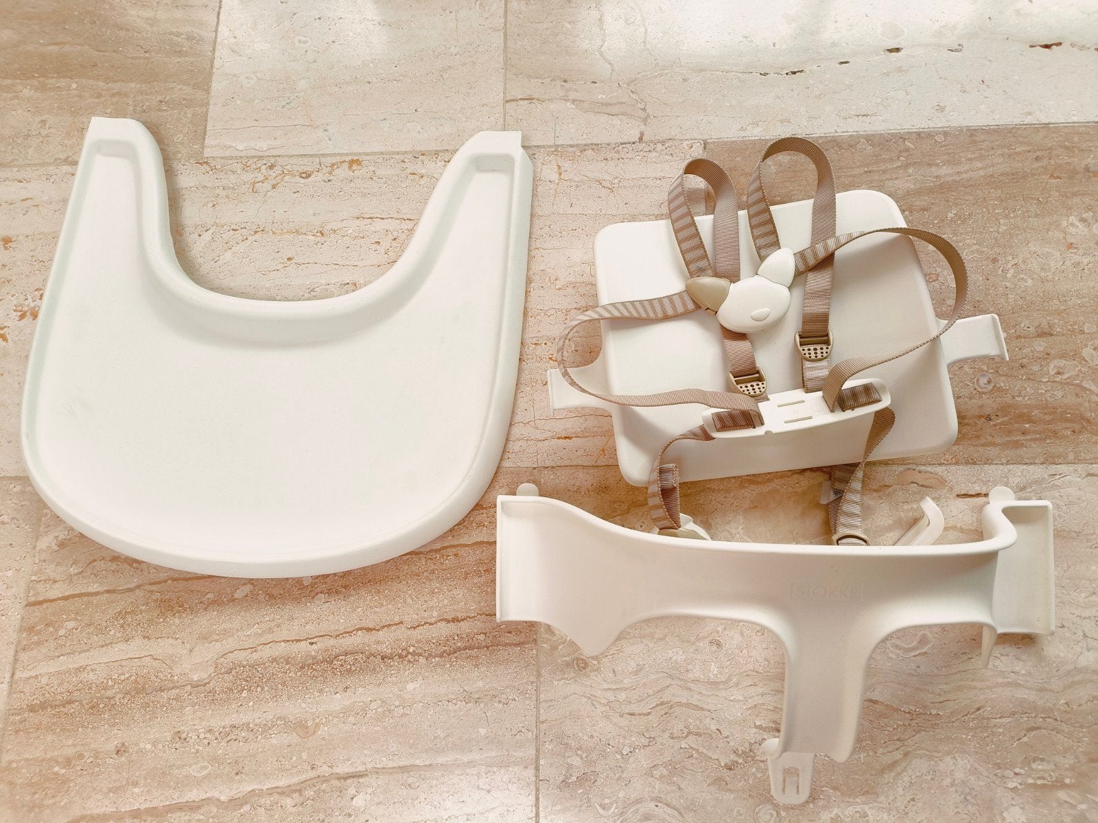 Stokke Tripp Trapp Babyset Wit met Tuigje en Blad Trip Trap, Verzenden, Gebruikt, Meegroeistoel, Afneembaar eetblad