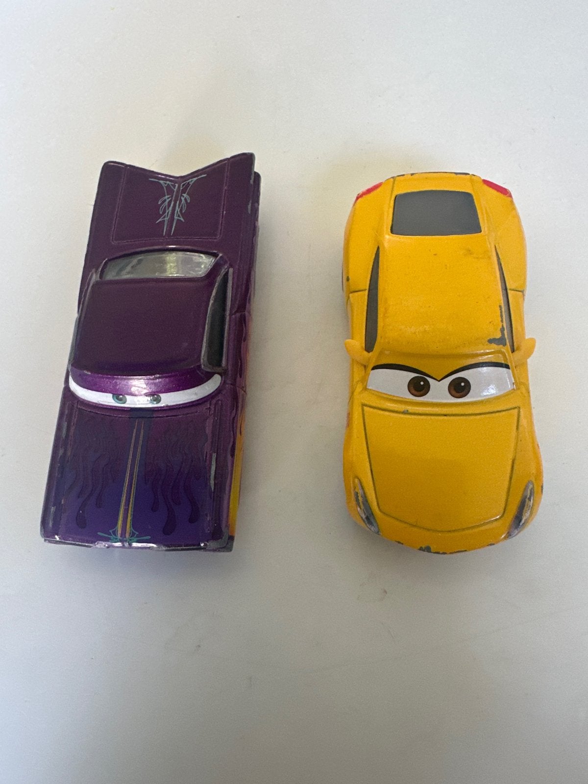 Disney Pixars Cars autootjes Ramone en Cruz Ramirez, Ophalen of Verzenden, Gebruikt, Auto