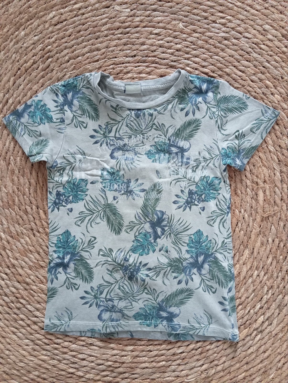 Leuk T-shirt Wibra maat 110 met print (opdruk vervaagd), Gebruikt, Ophalen of Verzenden, Shirt of Longsleeve, Jongen