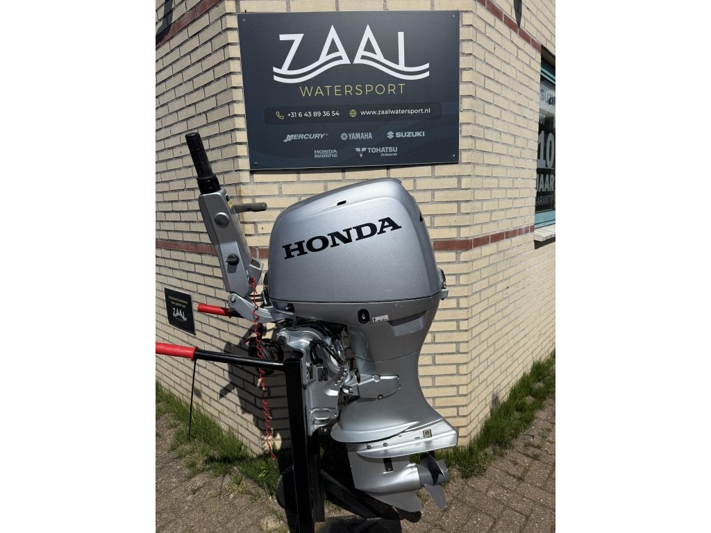 Honda 40PK Big tiller elec start powertrim EFI 2015 4Takt