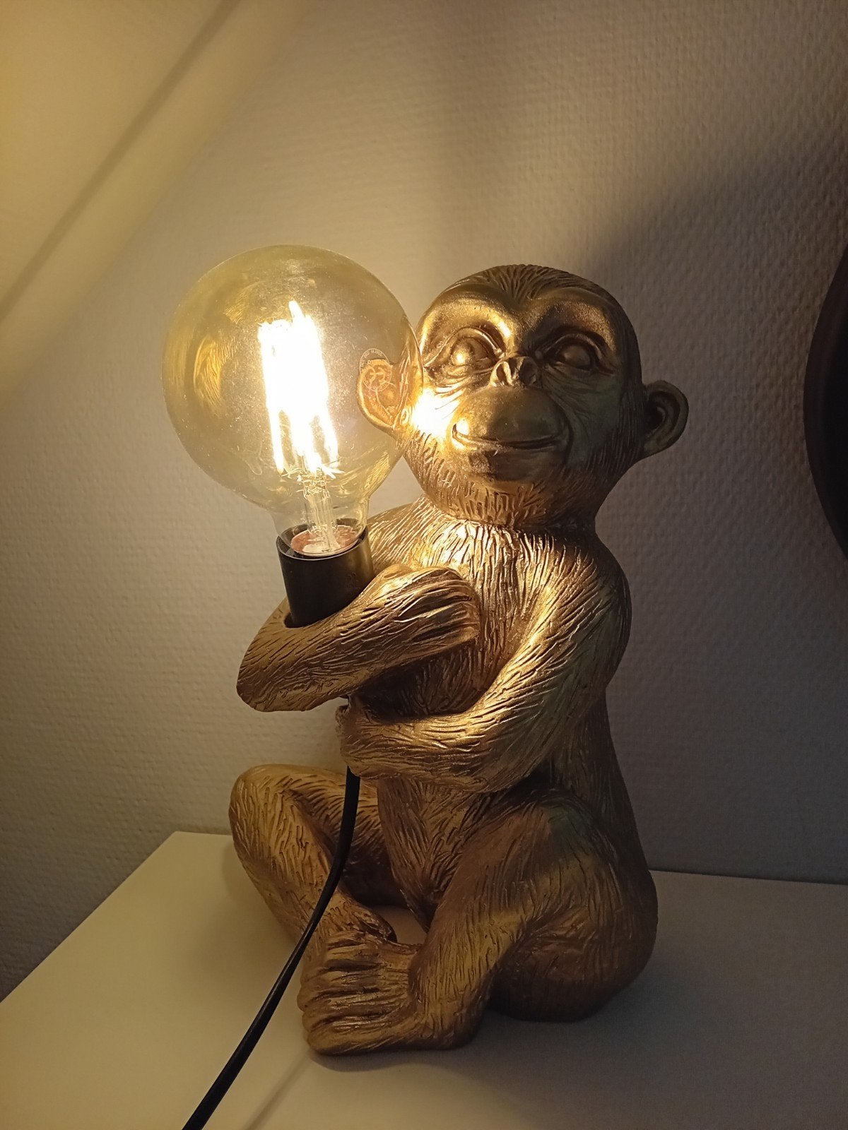kwantum Tafellamp Aap Goud, Huis en Inrichting, Overige materialen, Overige merken, Goud, Met schakelaar