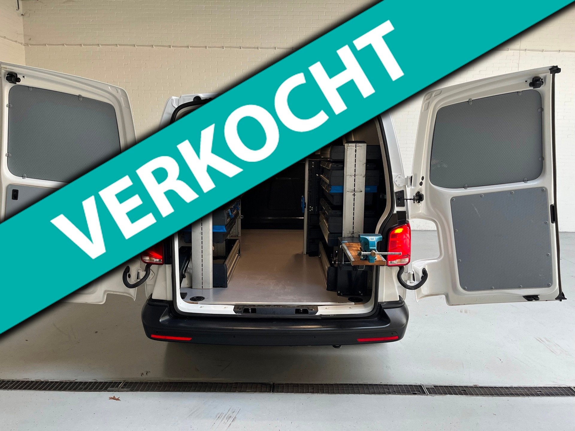 Volkswagen Transporter L2H1 Automaat Servicewagen 2.0 TDI 15, Auto's, Dealer onderhouden, Stof, Gebruikt, 4 cilinders
