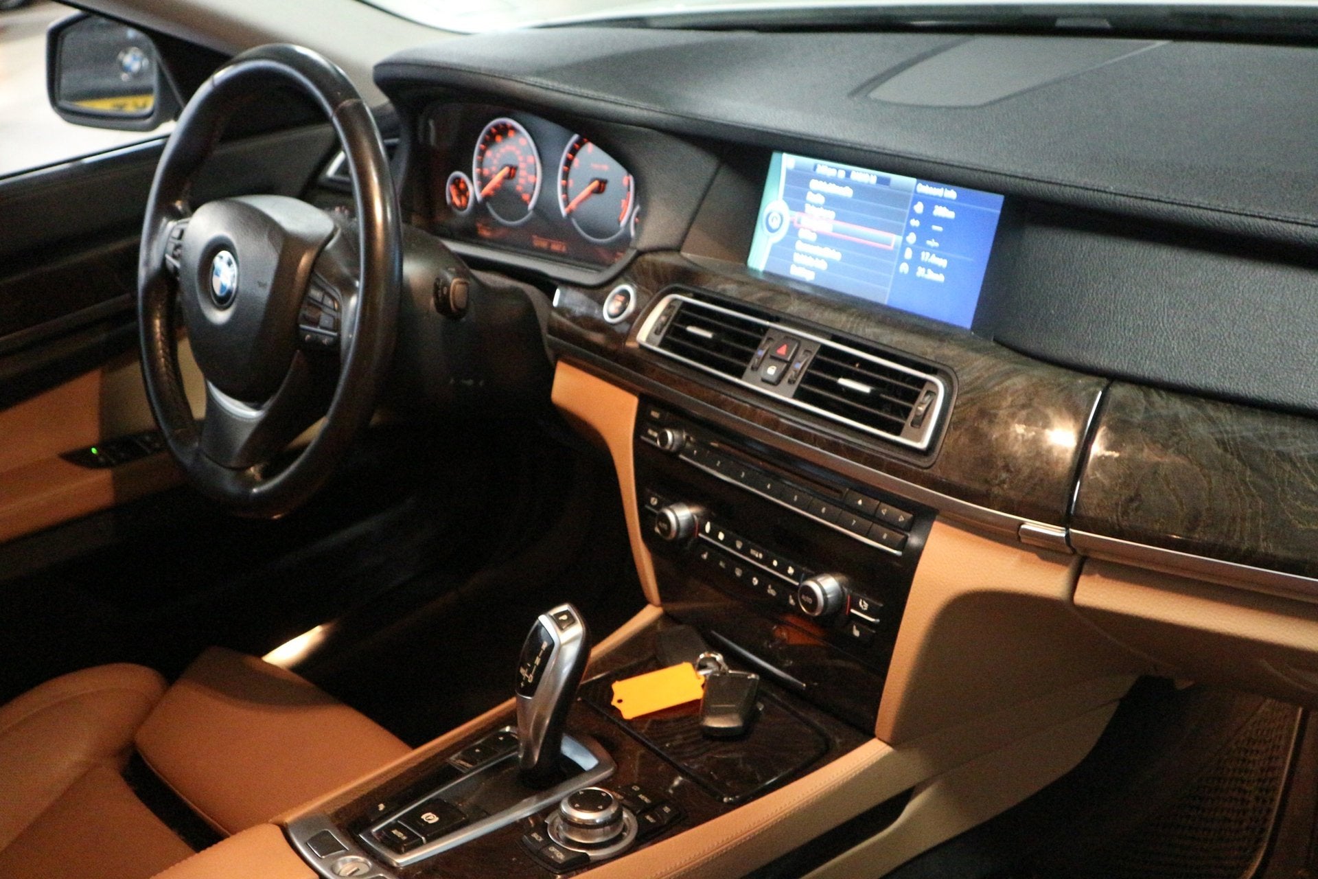 BMW 7-serie 740Li High Exe / LANG / WHITE PACK ! ! !, Auto's, Automaat, Euro 5, Achterwielaandrijving, Gebruikt