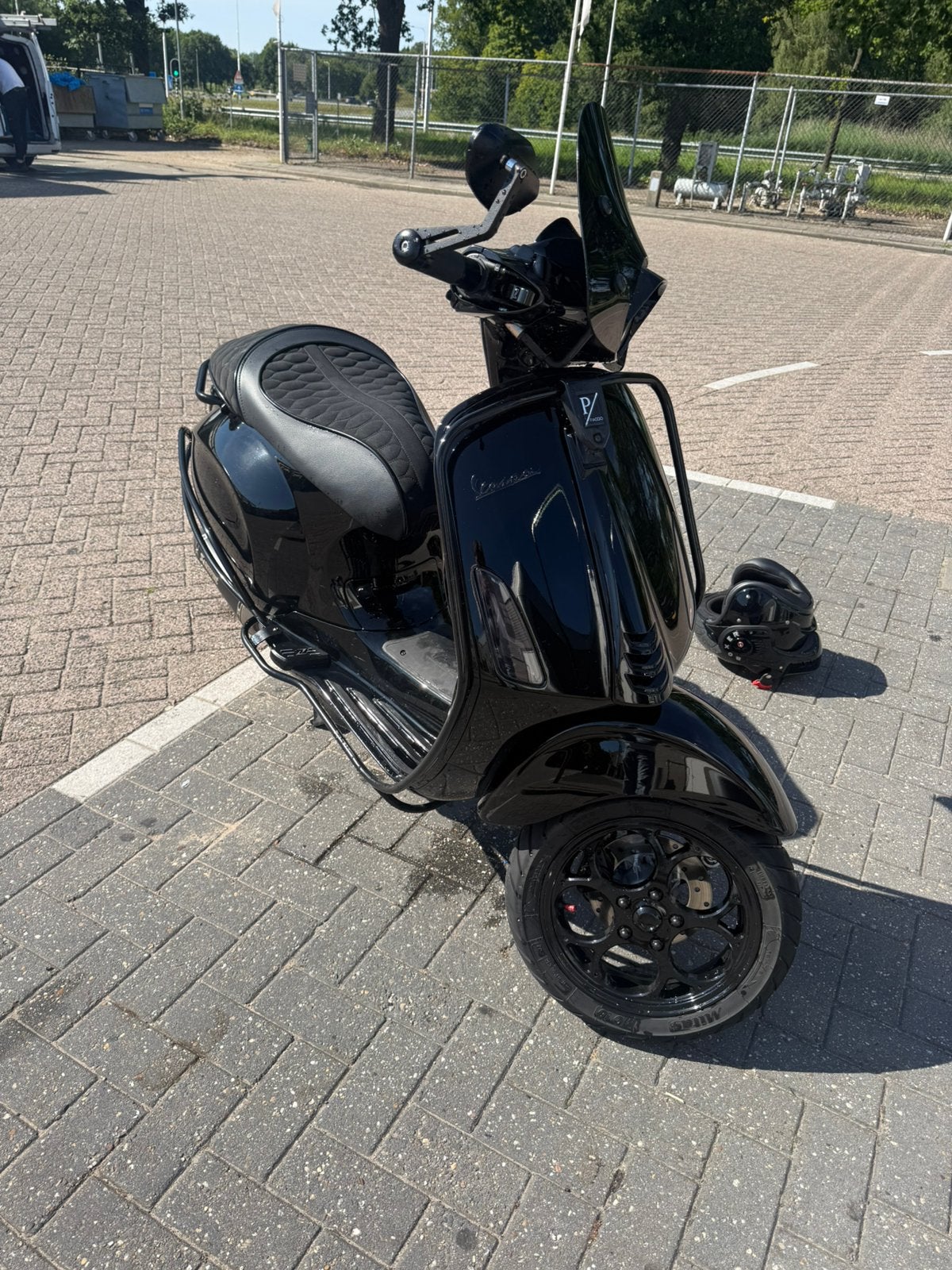 Vespa Sprint 80cc 2023 Full Zelioni 5.088 km | Topstaat, Fietsen en Brommers, Scooters | Vespa, Ophalen, Vespa S, Zo goed als nieuw