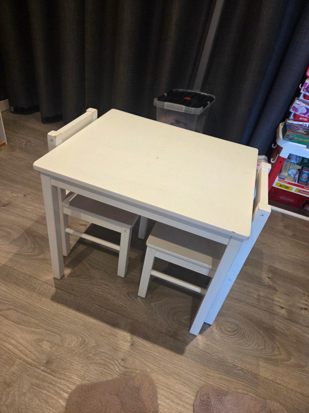 Kinder tafel met 2 stoeltjes, Kinderen en Baby's, Kinderkamer | Tafels en Stoelen, Ophalen, Gebruikt, Tafel(s) en Stoel(en)