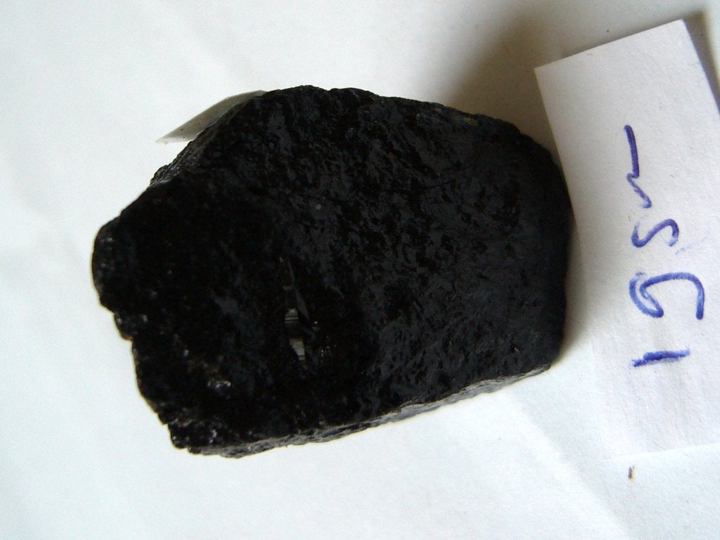 zwarte toermalijn 32gr 2.99 schorl mineraal edelsteen 19gr, Ophalen of Verzenden, Mineraal