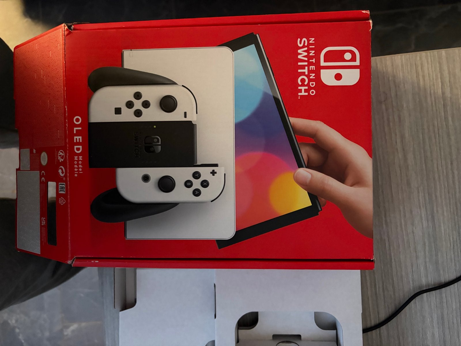 Nintendo Switch OLED met 3 spellen en originele doos, Switch OLED, Met 2 controllers, Ophalen of Verzenden, Gebruikt