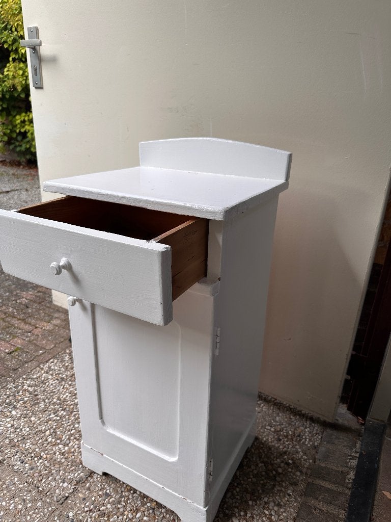 Nachtkastje oud Frans, Huis en Inrichting, Ophalen, Gebruikt, Minder dan 45 cm, 70 cm of meer