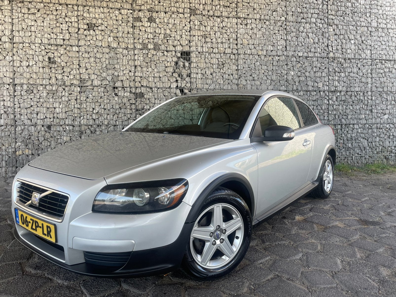 SUPER GOED ONDERHOUDEN Volvo C30 1.6 /2008/LPG G3/APK 04-27, Voorwielaandrijving, 1596 cc, Stof, Zwart