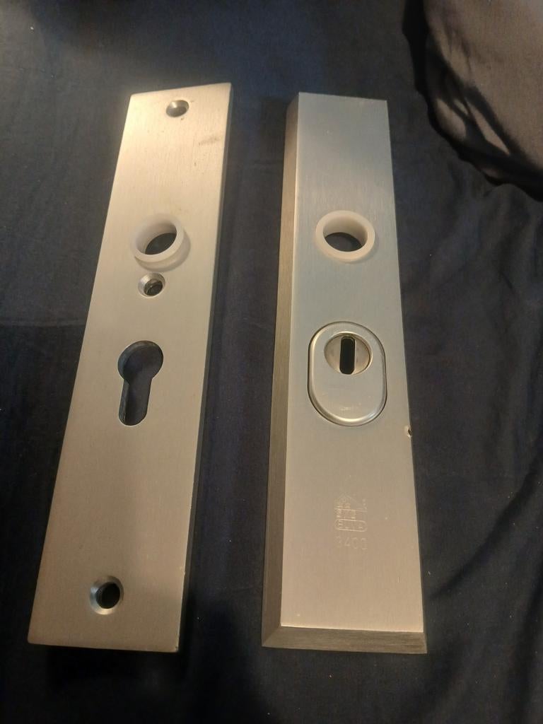 Skg 3 deurschild deurbeslag antikerntrek 55 mm buva 3400, Ophalen of Verzenden, Zo goed als nieuw, Rvs, Klink of Kruk