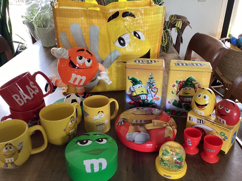 M&ms mokken blikken peper en zoutvaatje eierdopjes tas en Di, Verzamelen, Ophalen of Verzenden, Zo goed als nieuw, Gebruiksvoorwerp