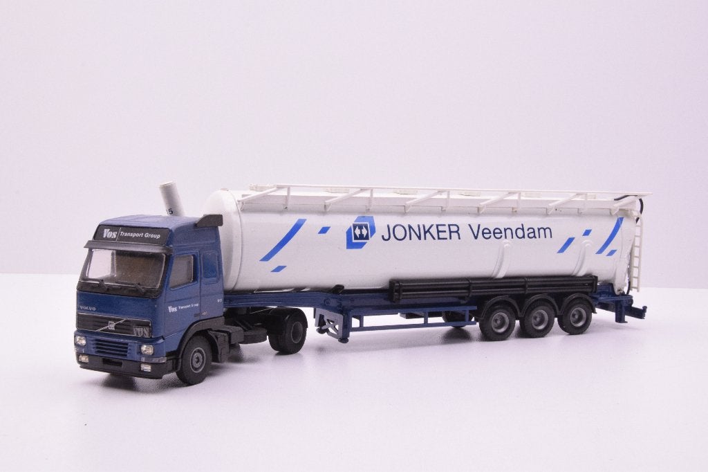 Volvo FH 12  '' Jonker Veendam ''  Lion Toys, Ophalen of Verzenden, Zo goed als nieuw, Bus of Vrachtwagen, Lion Toys