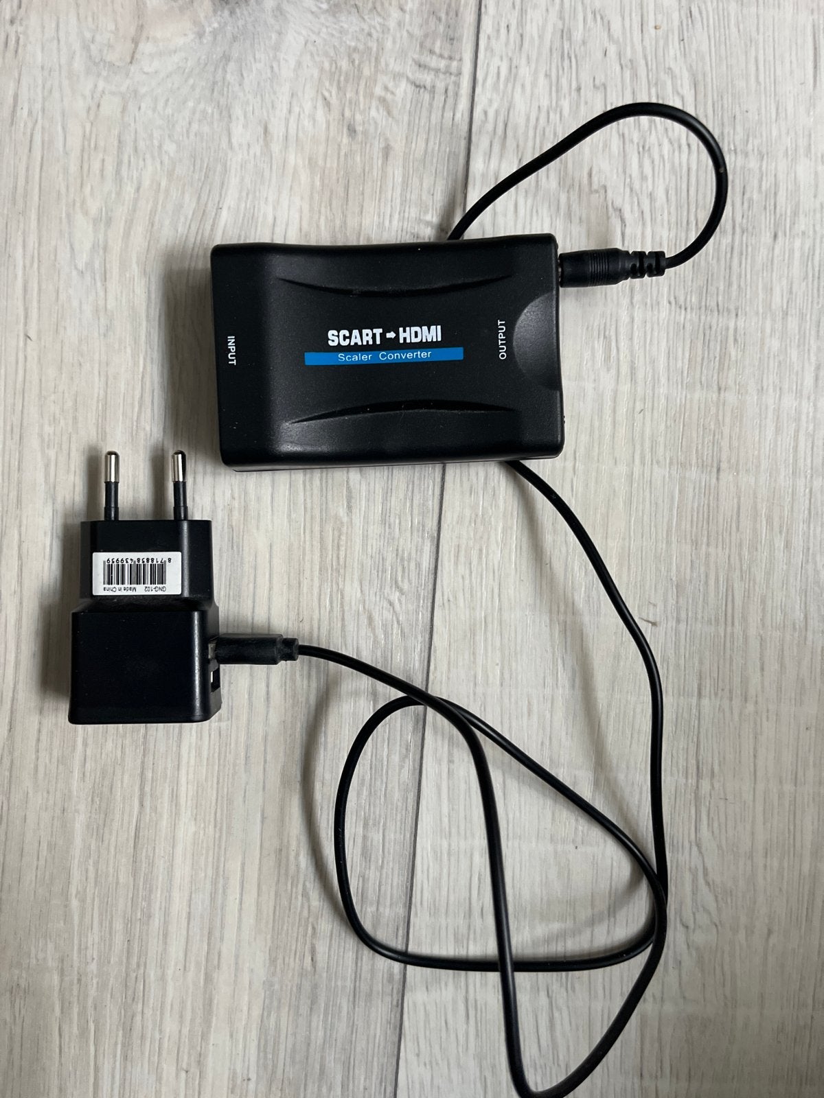 SCART naar HDMI Scaler Converter met adapter, Ophalen of Verzenden, Zo goed als nieuw