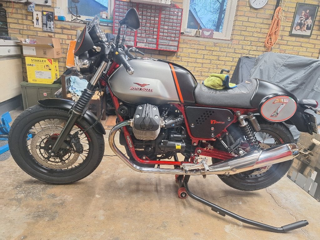 motorsteun guzzi (middenbok ipv zijstandaard), Motoren, Ophalen, Zo goed als nieuw