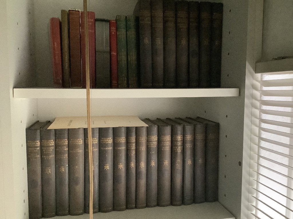 Thackeray, William Makepeace, 31 boeken/Dickens, Antiek en Kunst, Ophalen of Verzenden, Thackeray, Willam Makepeace