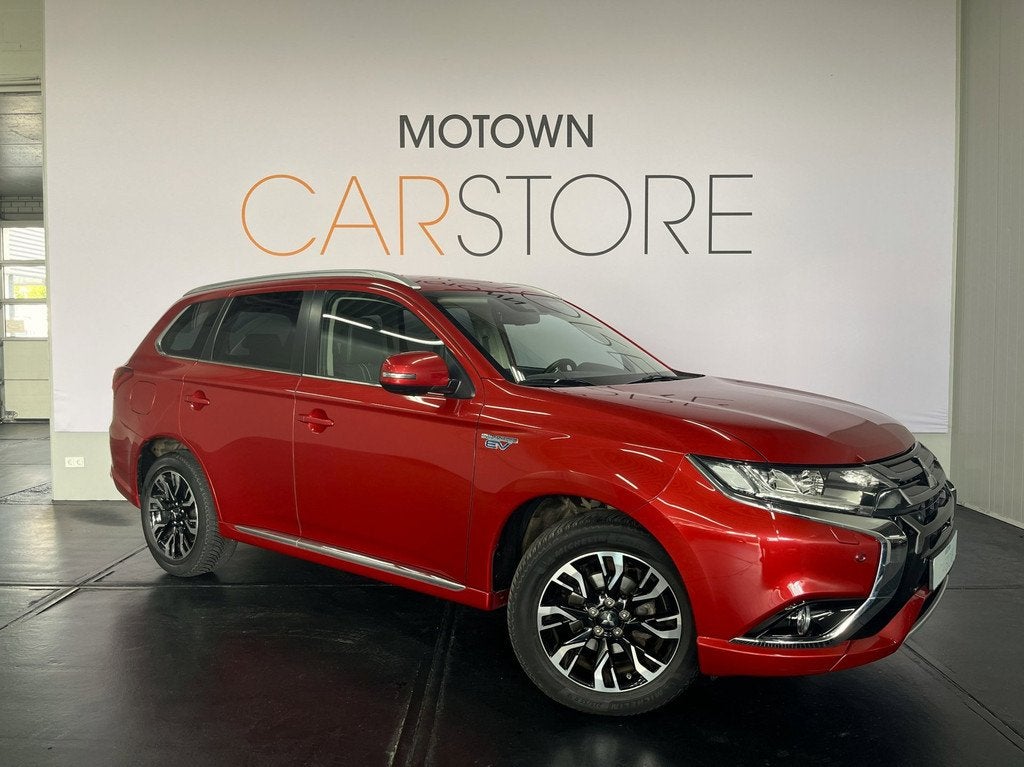 Mitsubishi Outlander 2.0 PHEV 4WD Plug In Hybrid Leder Schui, Auto's, Mitsubishi, Automaat, 1998 cc, Zwart, 4 cilinders