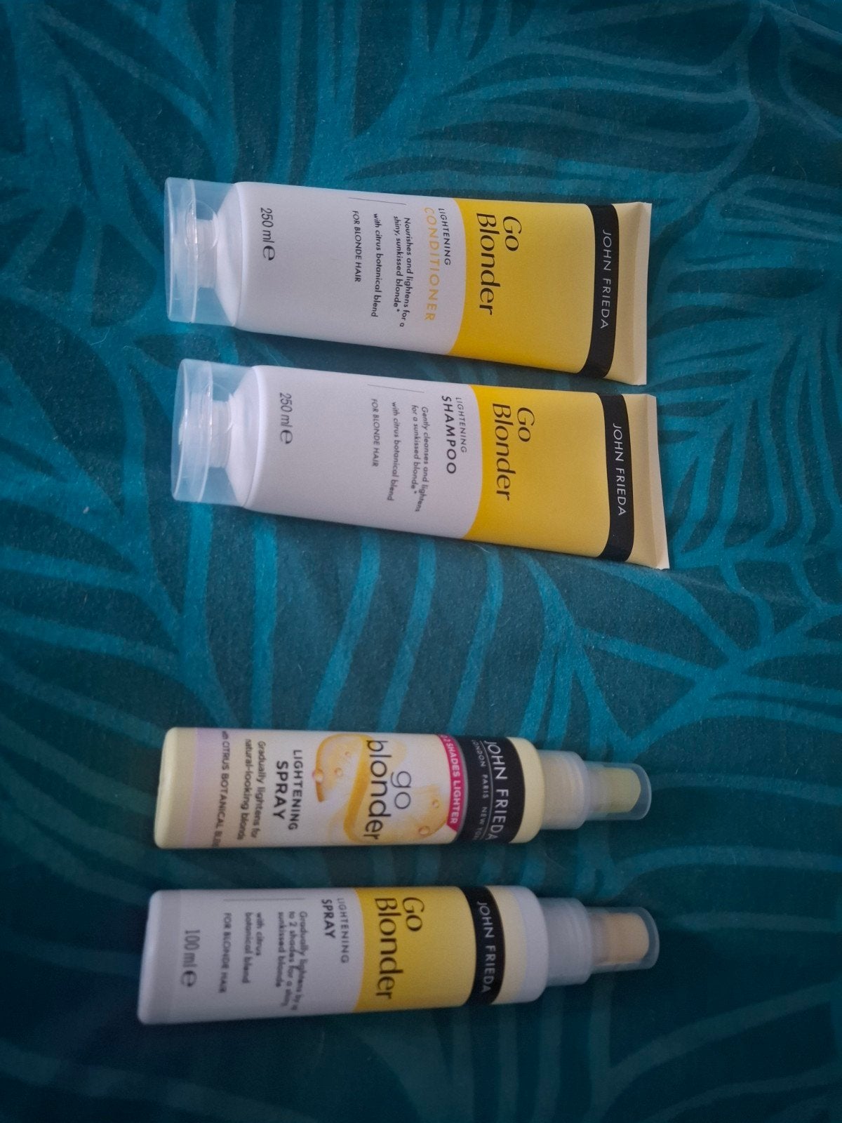 John Frieda, Ophalen of Verzenden, Zo goed als nieuw, Shampoo of Conditioner