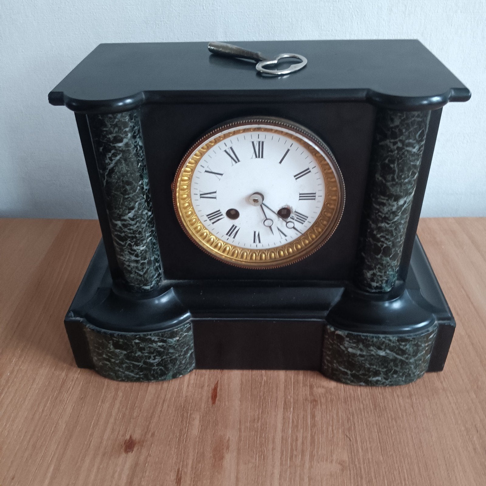 Antieke zwart marmeren pendule, Ophalen
