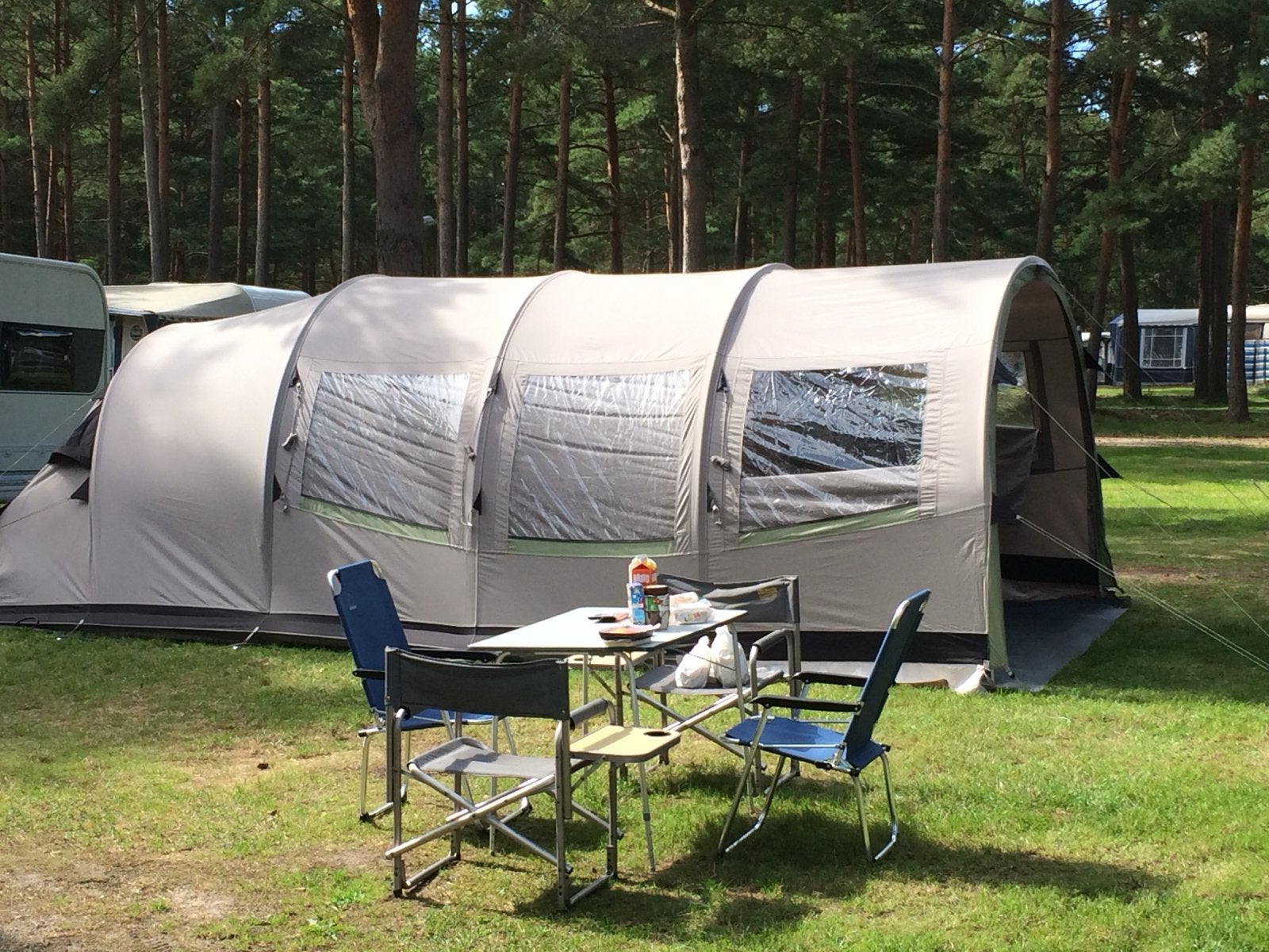 Vrijbuiter Tannon 320 tent voor 4 personen, Caravans en Kamperen, Ophalen, Gebruikt, Tot en met 4