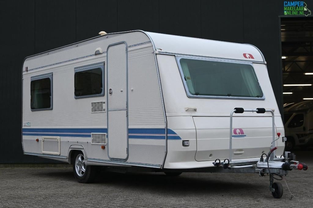 Caravan Adria Unica 2001, Luifel, Rondzit, Frans bed, 750 - 1000 kg