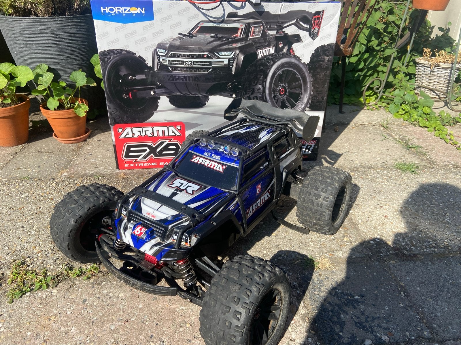 Arrma Kraton 6s RTR met Hobbywing, lader, accu's & Flysky, Gebruikt, Auto offroad, RTR (Ready to Run), Schaal 1:8
