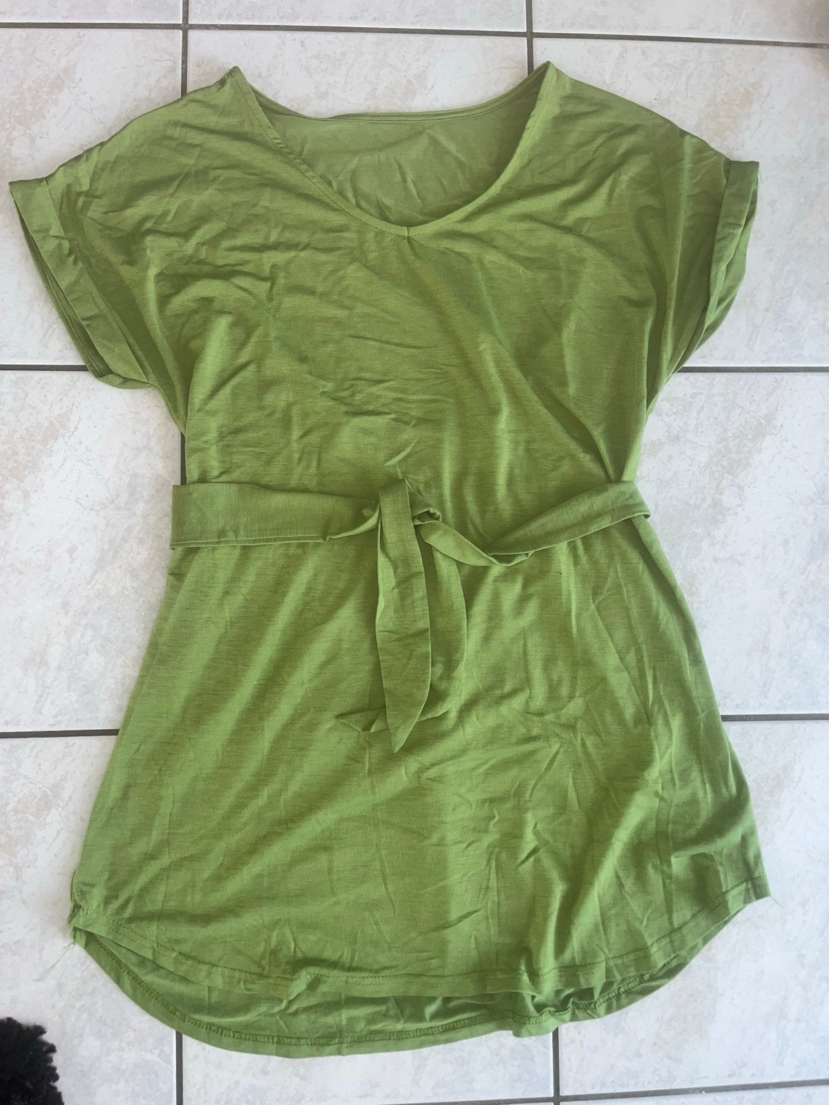 Groene tuniek met strikceintuur - verschillende maten, Kleding | Dames, Jurken, Maat 38/40 (M), Ophalen of Verzenden, Zo goed als nieuw