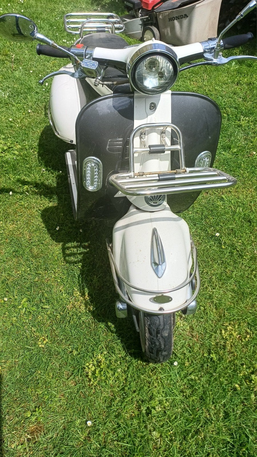 China Vespa Scooter - Zonder Papieren, Ophalen, Gebruikt, Maximaal 45 km/u, China Vespa