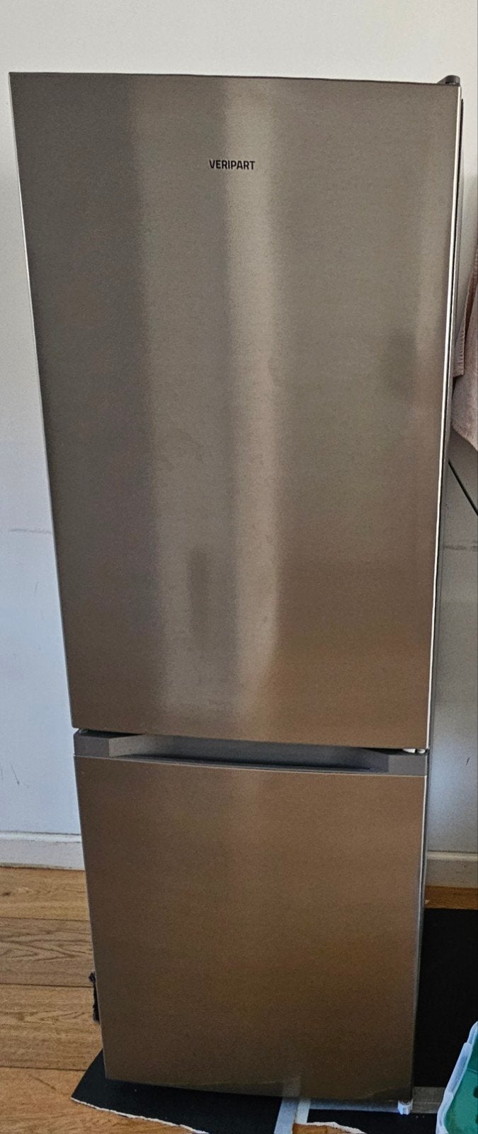 Veripart Koelvriescombinatie - Zilverkleurig, Witgoed en Apparatuur, Ophalen, Gebruikt, 200 liter of meer, Met aparte vriezer