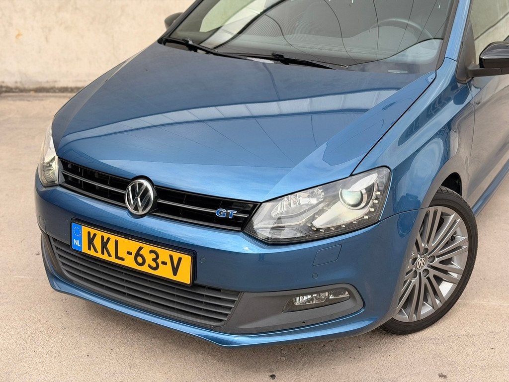 Volkswagen Polo 1.4 TSI BlueGT CarPlay Leder/alca 17'' Cruis, Auto's, Volkswagen, Voorwielaandrijving, Gebruikt, 4 cilinders, 150 pk