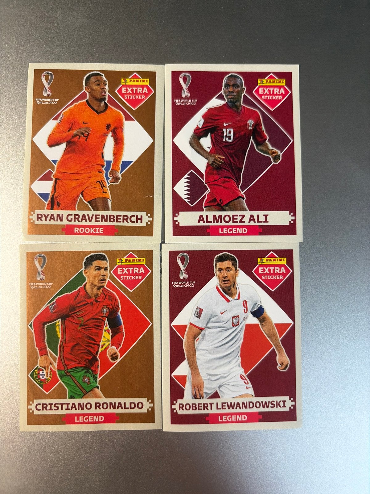 Panini Extra Stickers WK 2022 - Ronaldo, Lewandowski, Graven, Hobby en Vrije tijd, Stickers en Plaatjes, Verzenden, Nieuw