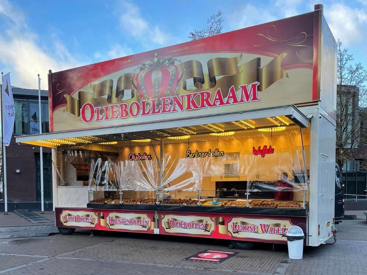 Foto 5 van Oliebollenkramen te huur / Verkoopwagens te huur /oliebollen