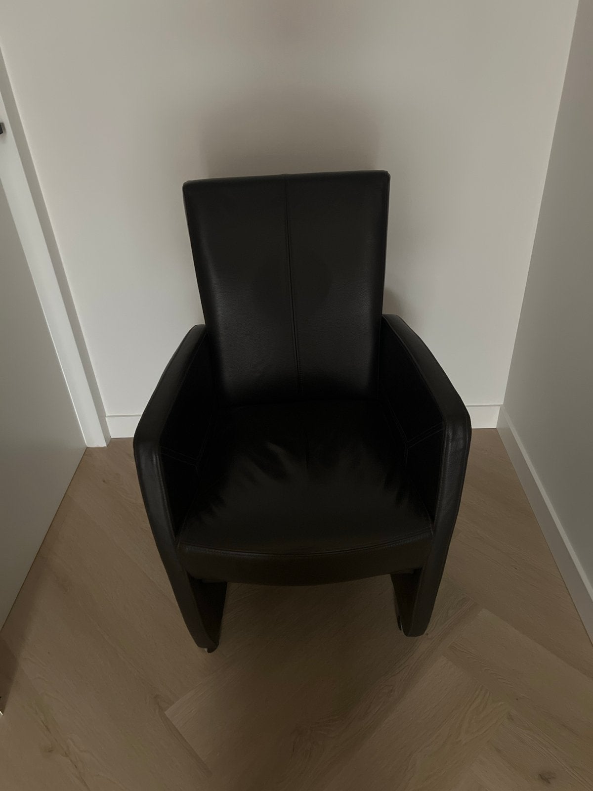 Comfortabele donkerbruine leren fauteuil (6 stuks), Ophalen, Gebruikt, 50 tot 75 cm, Leer