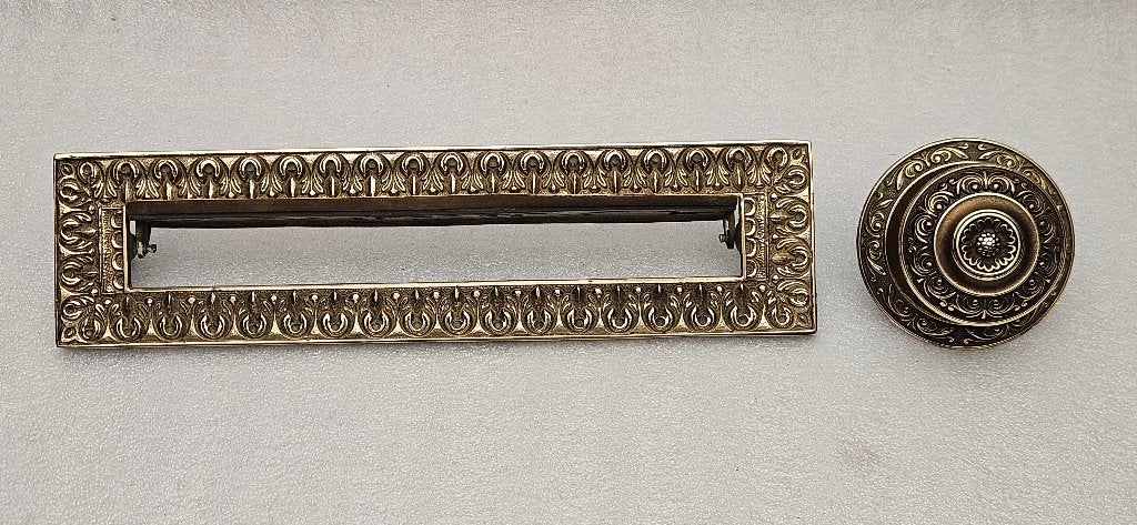 Klassieke, antieke briefplaat (brievenbusklep) met Deurknop, Tuin en Terras, Overige materialen, Gebruikt, Brievenbusklep, Ophalen of Verzenden