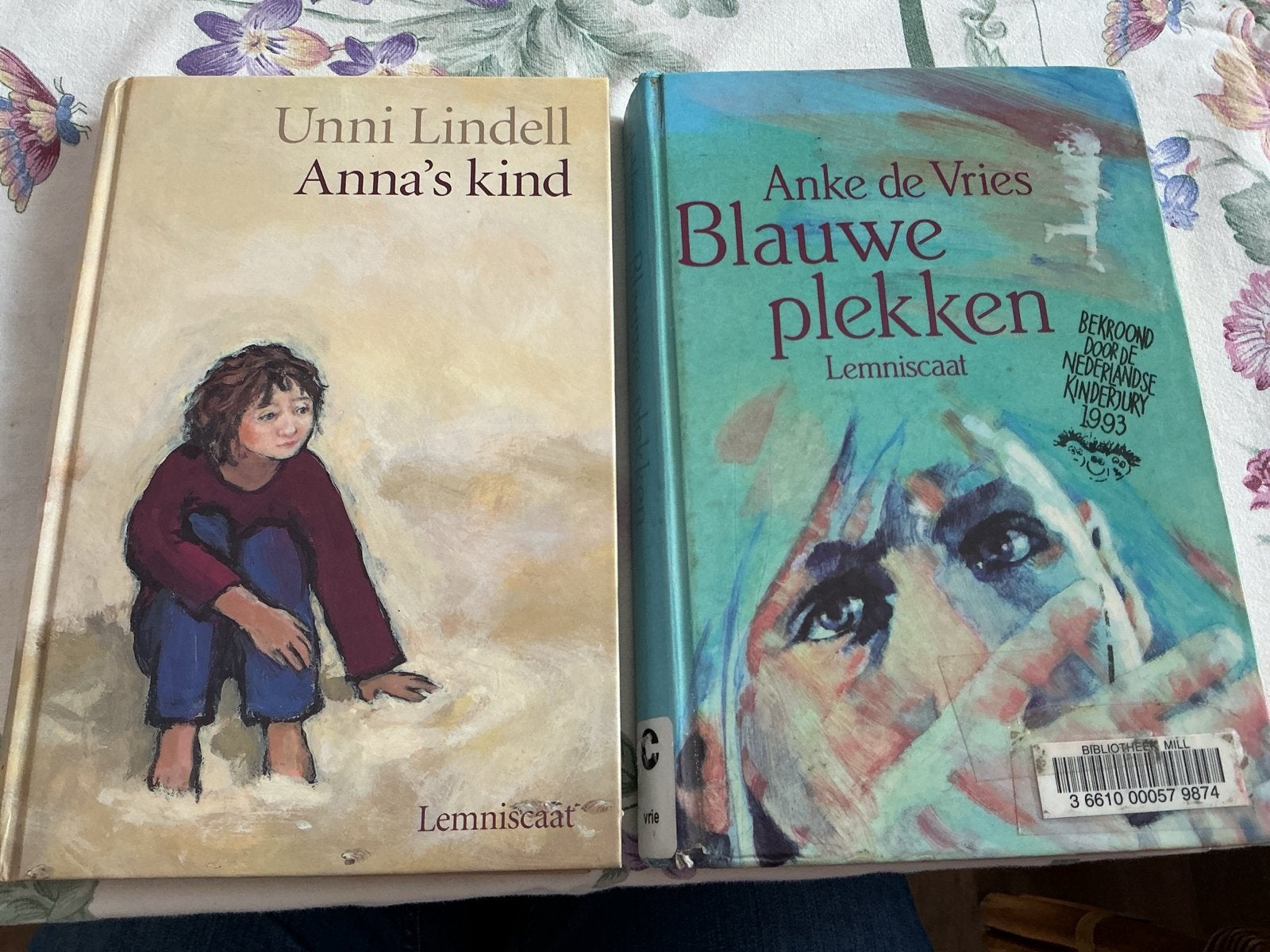 Anke de Vries - Blauwe plekken, Ophalen of Verzenden, Gelezen, Anke de Vries
