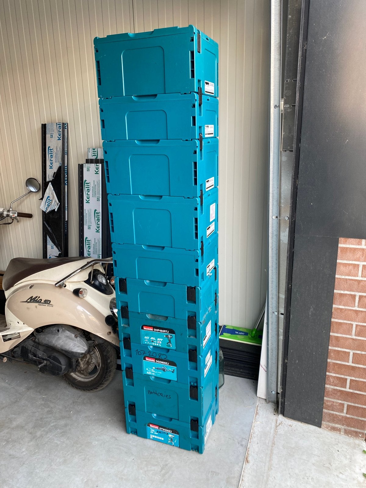 div. makita M box 2 en 3 te koop, Doe-het-zelf en Verbouw, Gereedschapskisten, Ophalen of Verzenden, Zo goed als nieuw