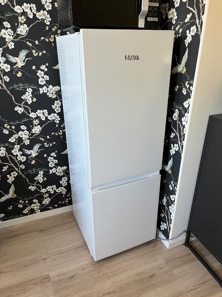 ETNA koel-vriescombinatie KCV143WIT te koop., Witgoed en Apparatuur, Koelkasten en IJskasten, Ophalen, 150 tot 200 liter, Gebruikt