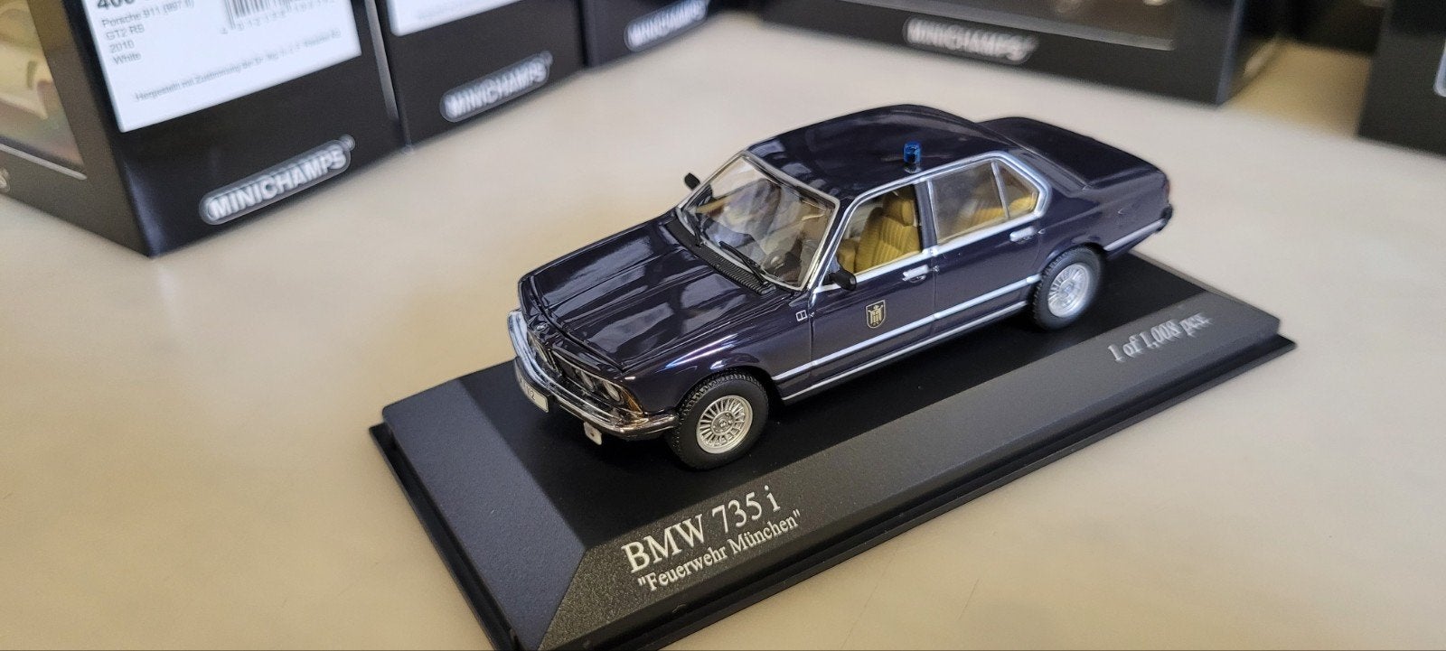 Minichamps 1977 BMW 735i Feuerwehr München, Ophalen of Verzenden, Nieuw, Auto, MiniChamps