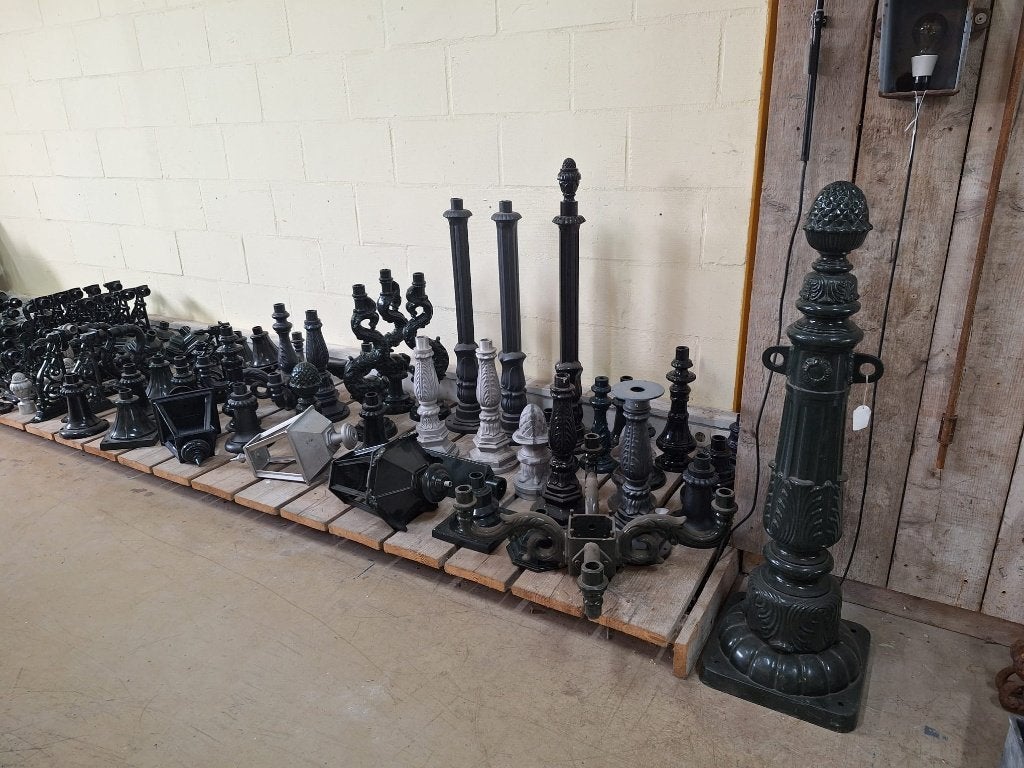 grote partij aluminium lantaarnpalen, muurarmen, paaleikels, Tuin en Terras, Buitenverlichting, Ophalen, Staande lamp, Netvoeding