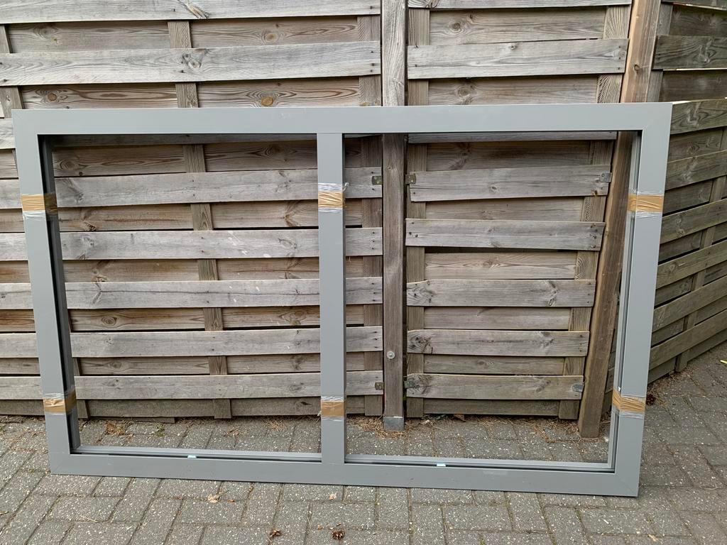 Aluminium kozijn, Ophalen of Verzenden, Zo goed als nieuw, Aluminium, Raamkozijn