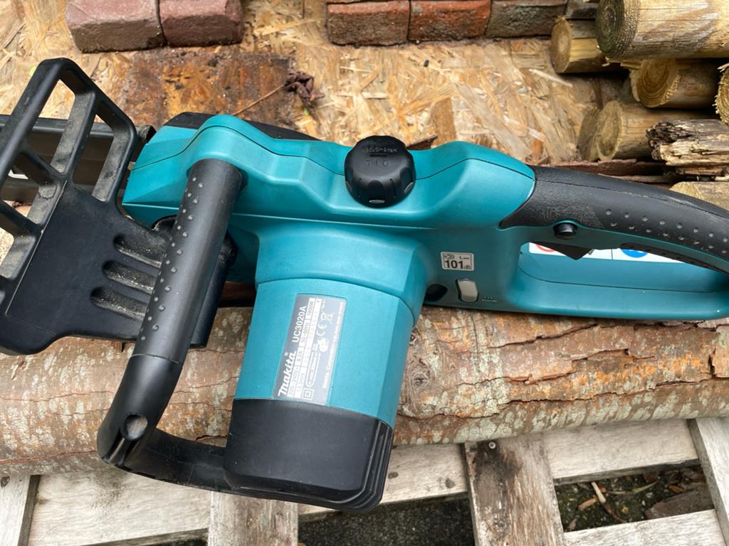 Makita UC3020A Elektrische Kettingzaag, Tuin en Terras, Hand-tuingereedschap, Ophalen, Gebruikt, Overige soorten