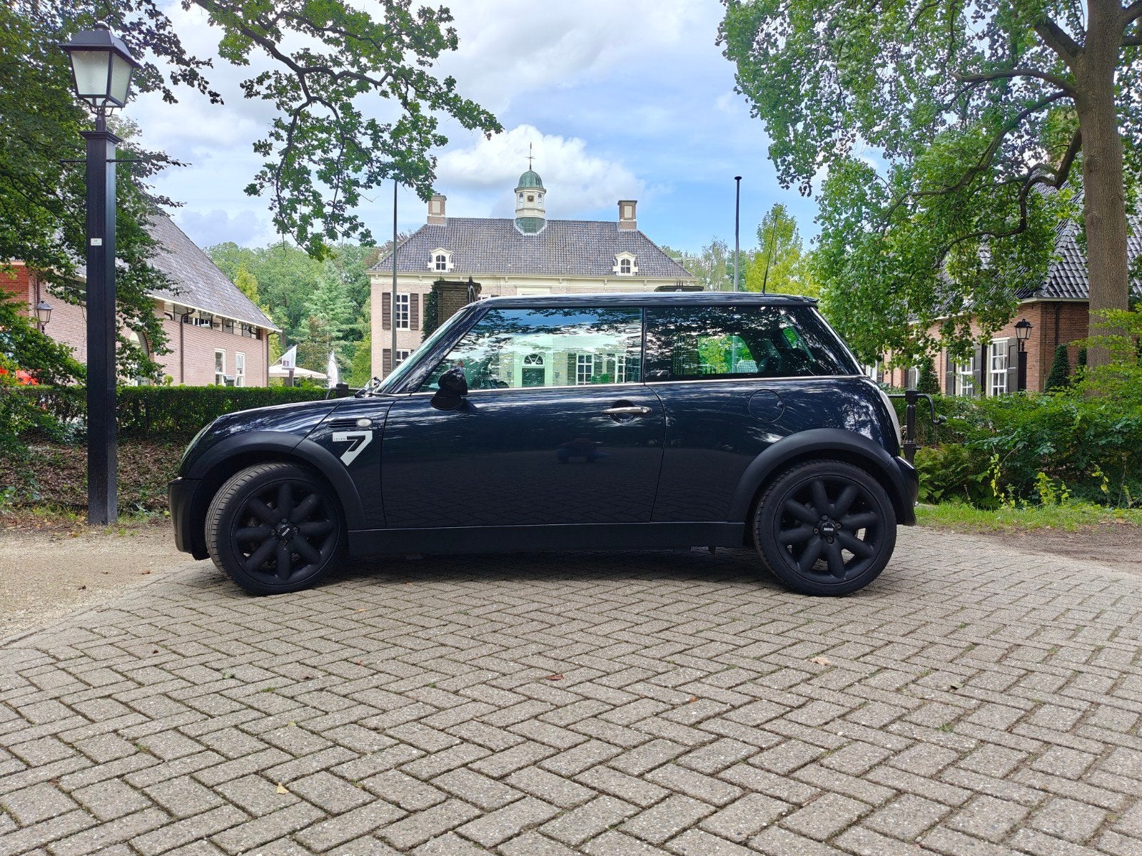 Mini 1.6 16V ONE 2006 Zwart (7uitvoering), Auto's, Mini, Voorwielaandrijving, Zwart, 4 cilinders, 4 stoelen